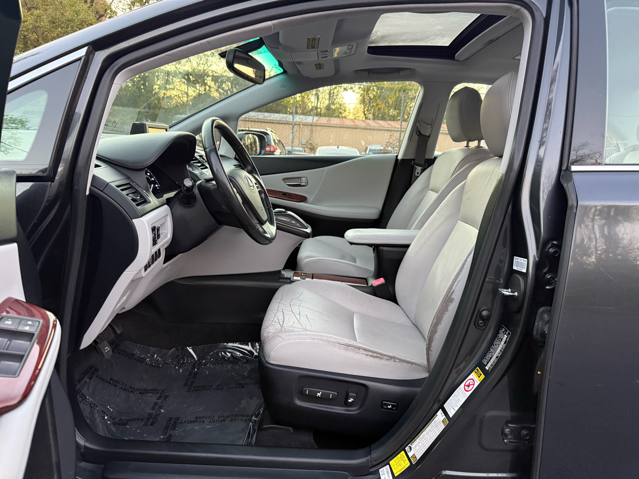 Lexus HS 250h Sedan 2011 Lexus HS 250h Sedan 2011