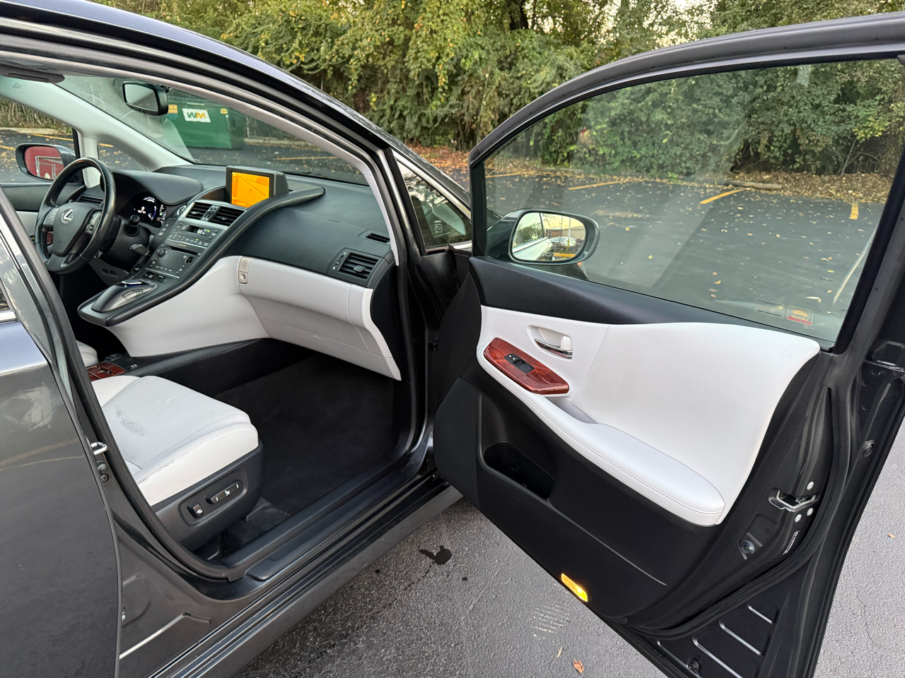 Lexus HS 250h Sedan 2011 Lexus HS 250h Sedan 2011