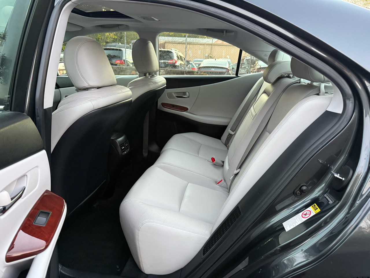 Lexus HS 250h Sedan 2011 Lexus HS 250h Sedan 2011