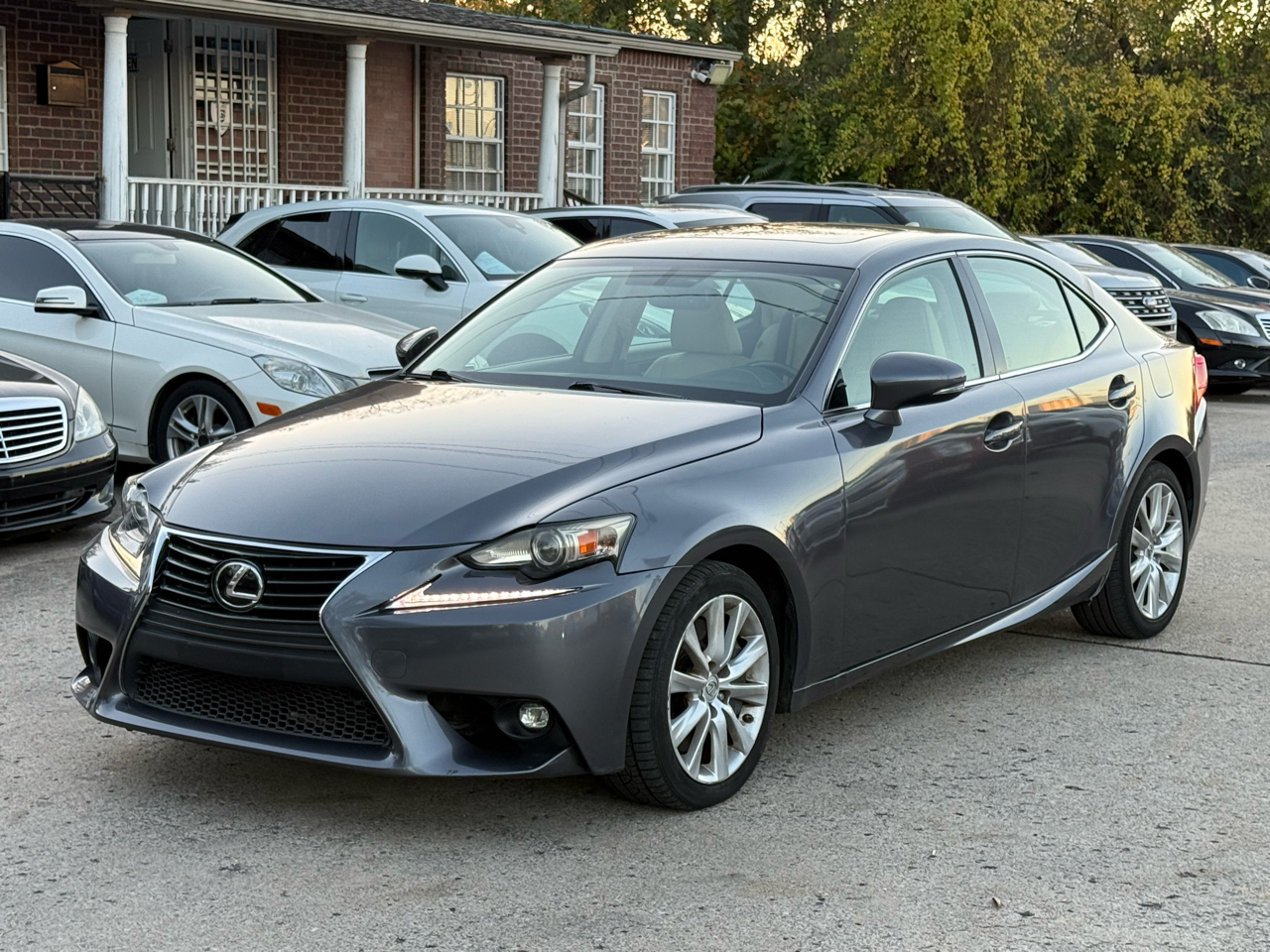 Lexus IS 200t 2016