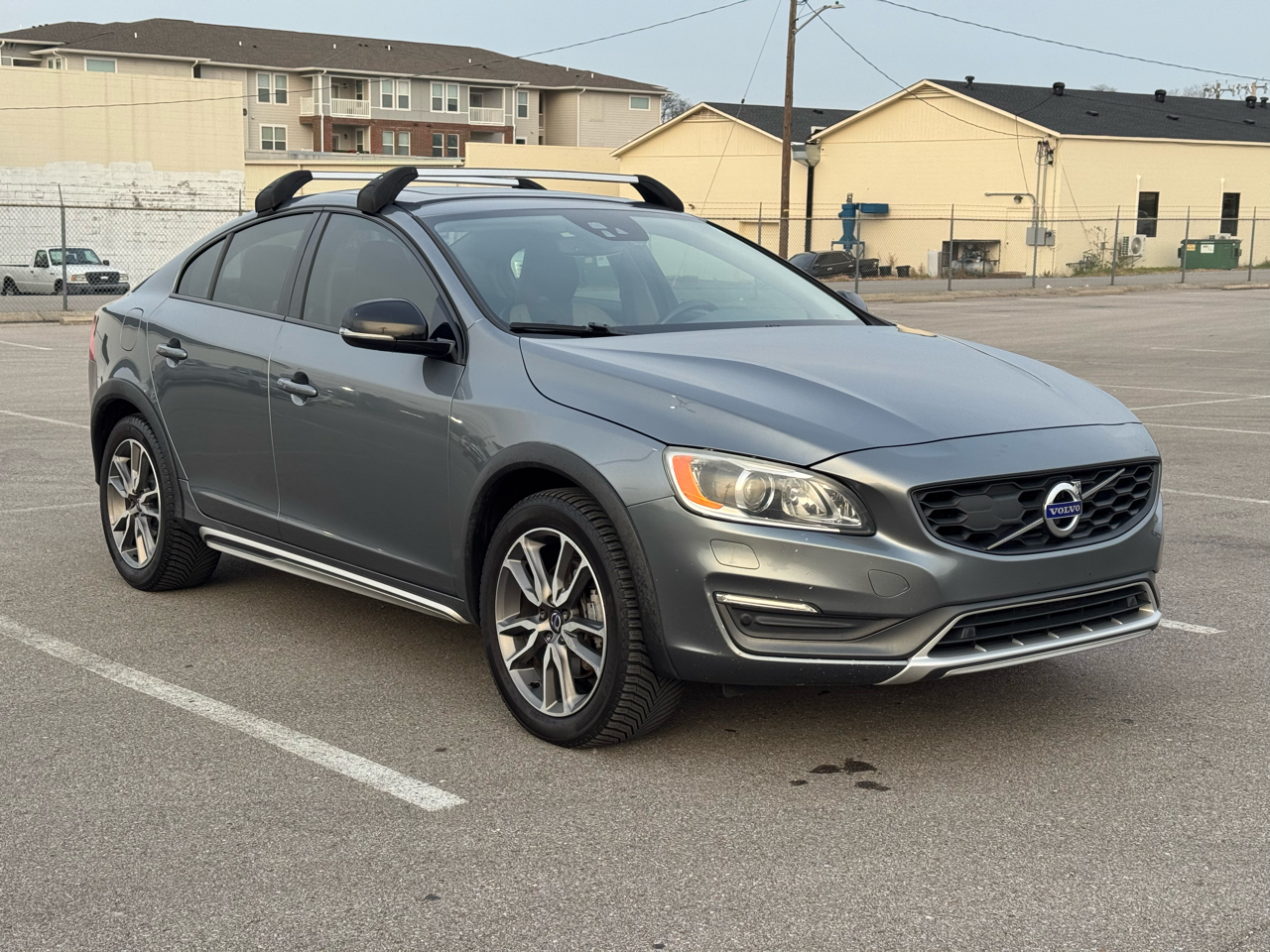 2016 Volvo V60 Cross Country T5 Platinum photo 2
