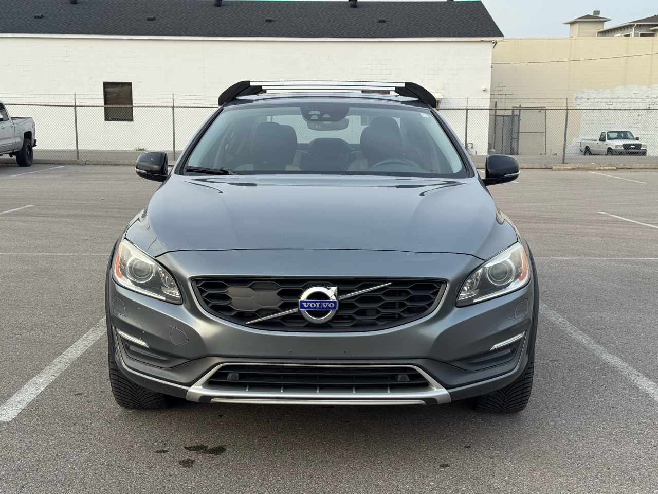 2016 Volvo V60 Cross Country T5 Platinum photo 3
