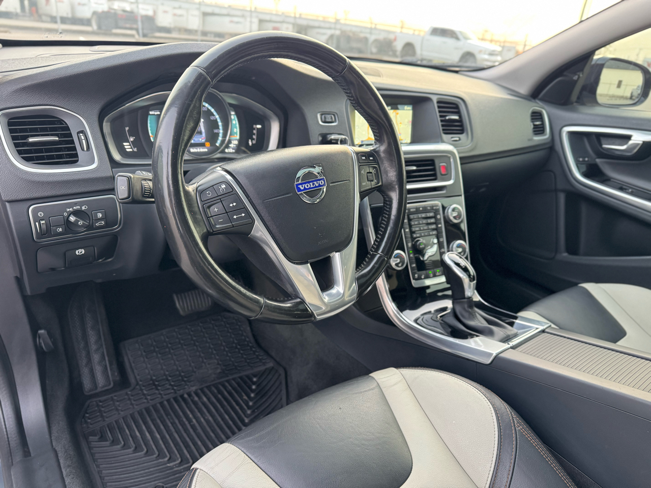 Volvo V60 Cross Country T5 Platinum 2016