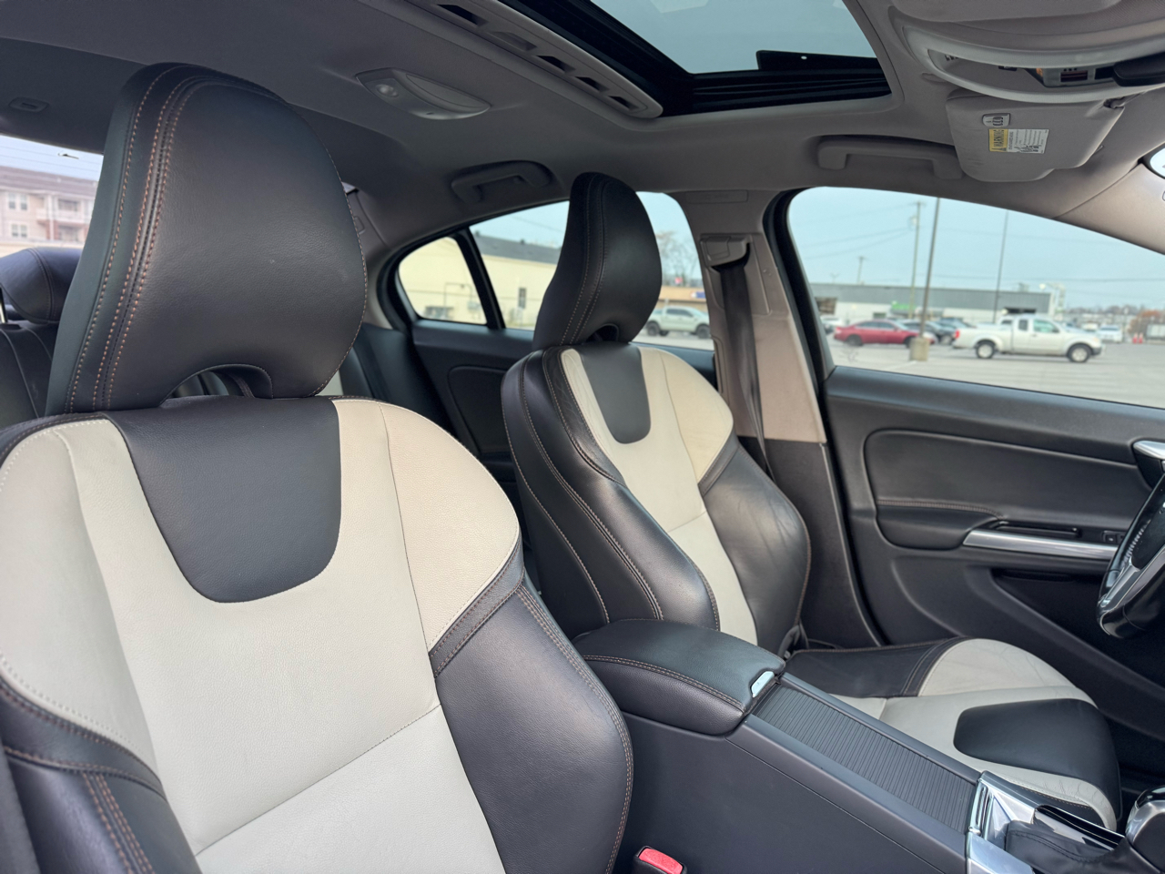 Volvo V60 Cross Country T5 Platinum 2016