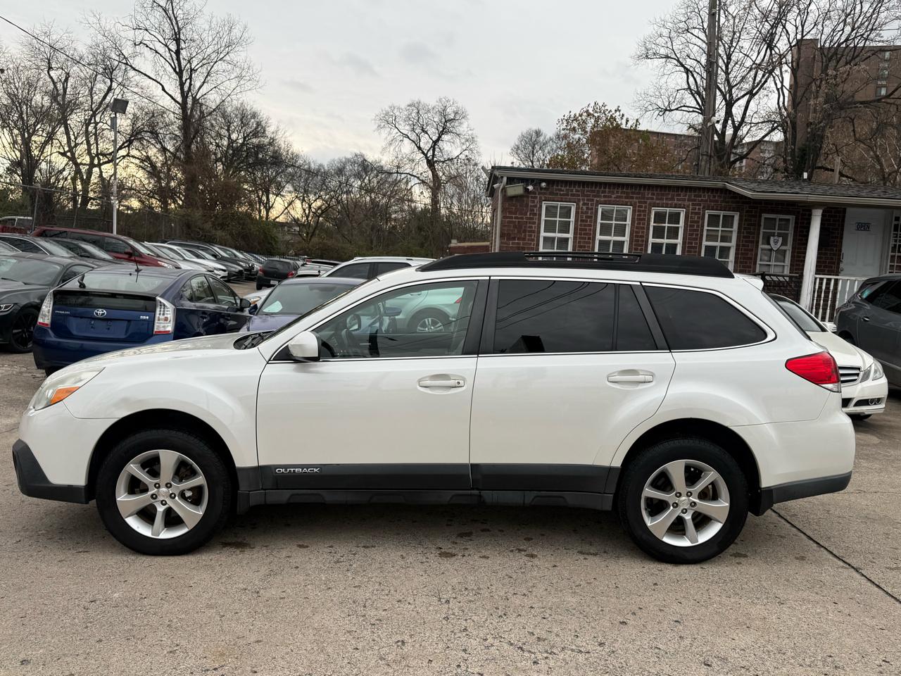 Subaru Outback 2.5i Limited 2014