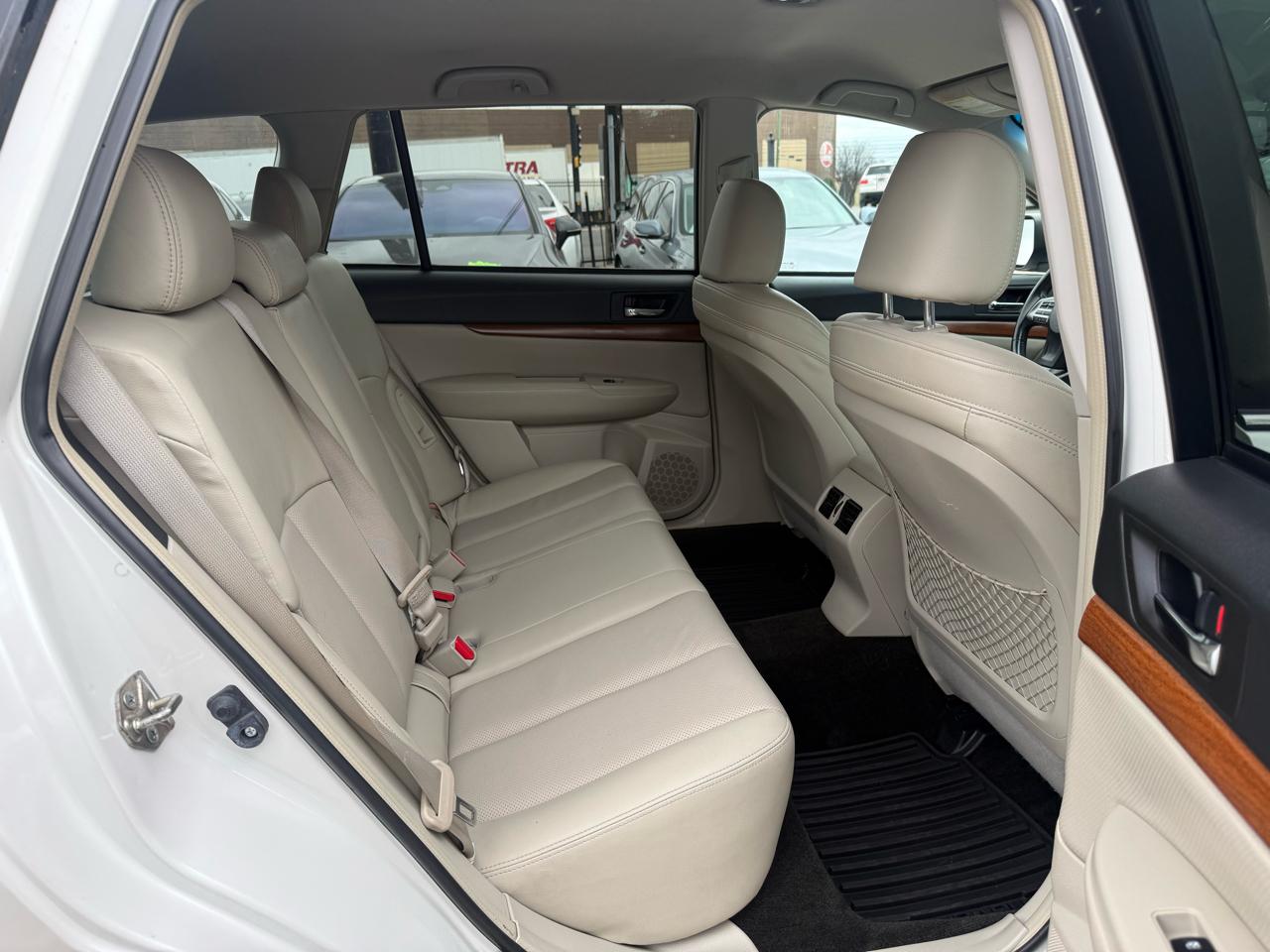 Subaru Outback 2.5i Limited 2014