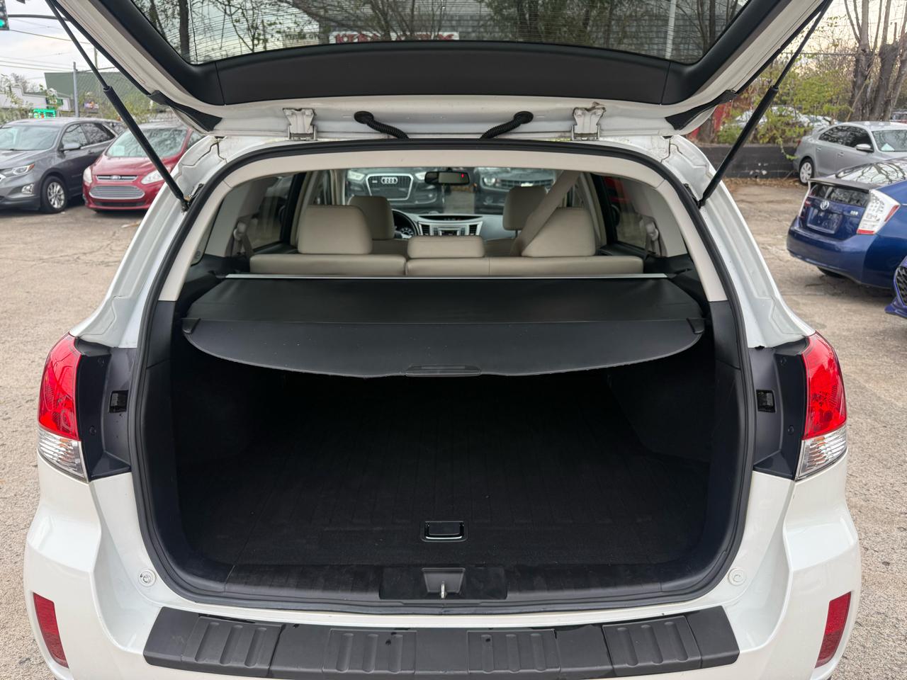 Subaru Outback 2.5i Limited 2014