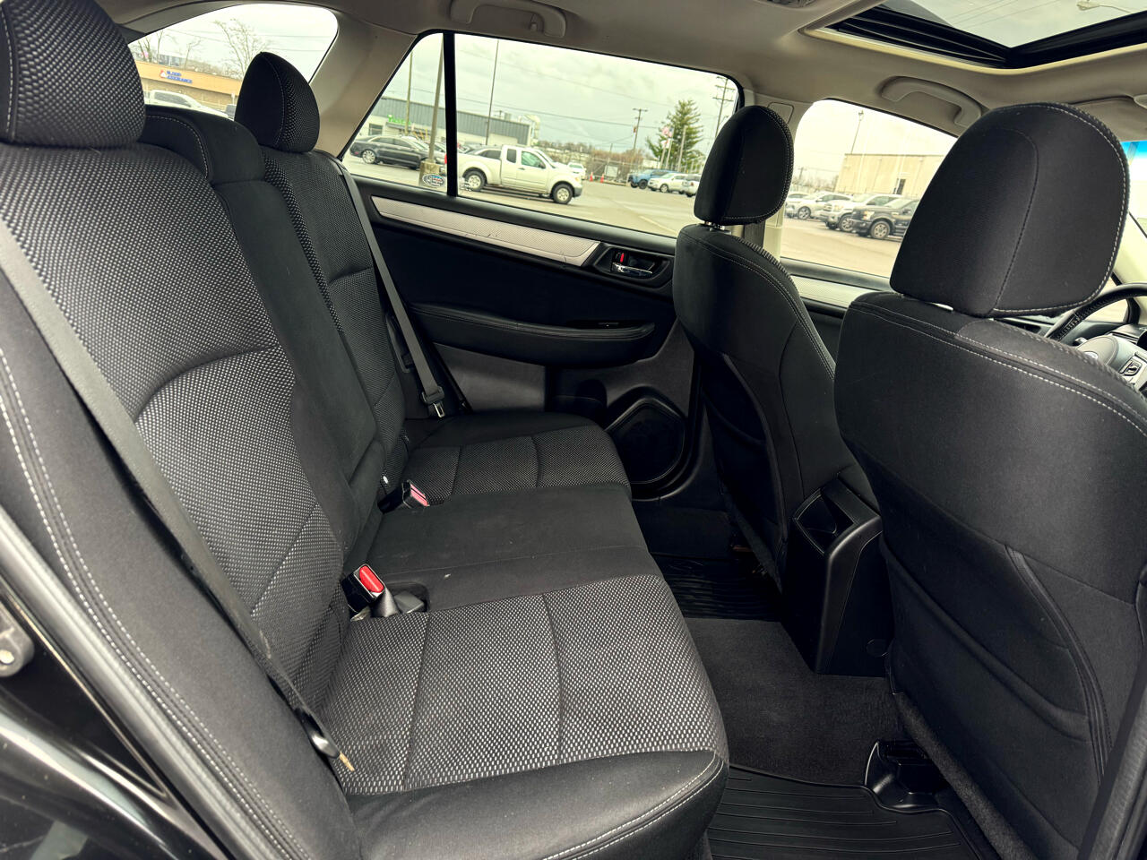 Subaru Outback 2.5i Premium 2016