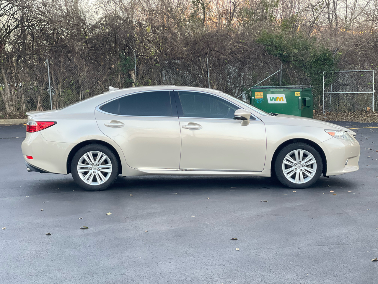 Lexus ES 350 Sedan 2013