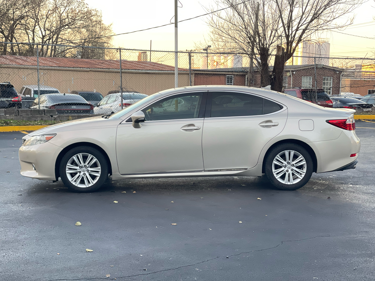 Lexus ES 350 Sedan 2013