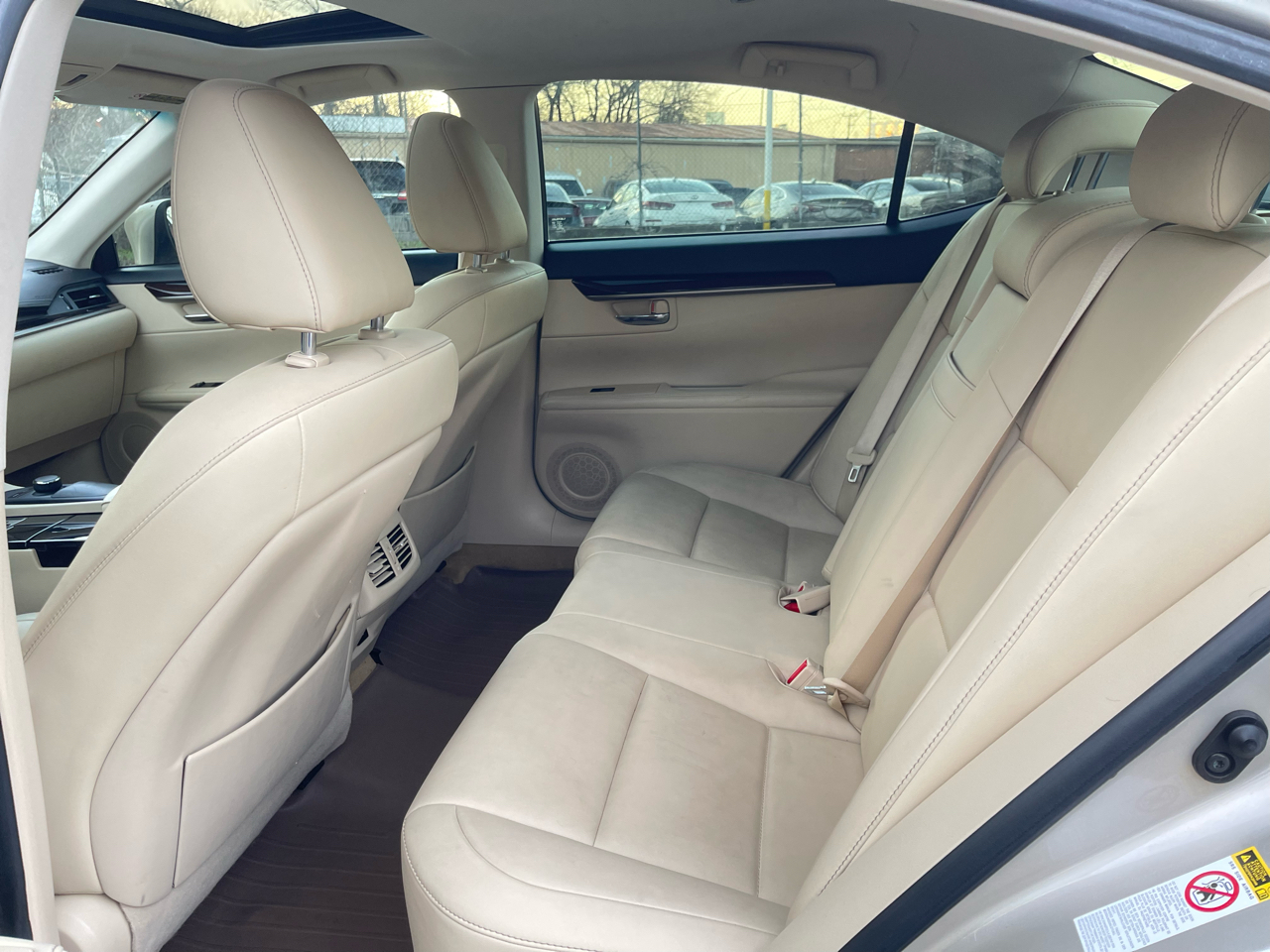 Lexus ES 350 Sedan 2013