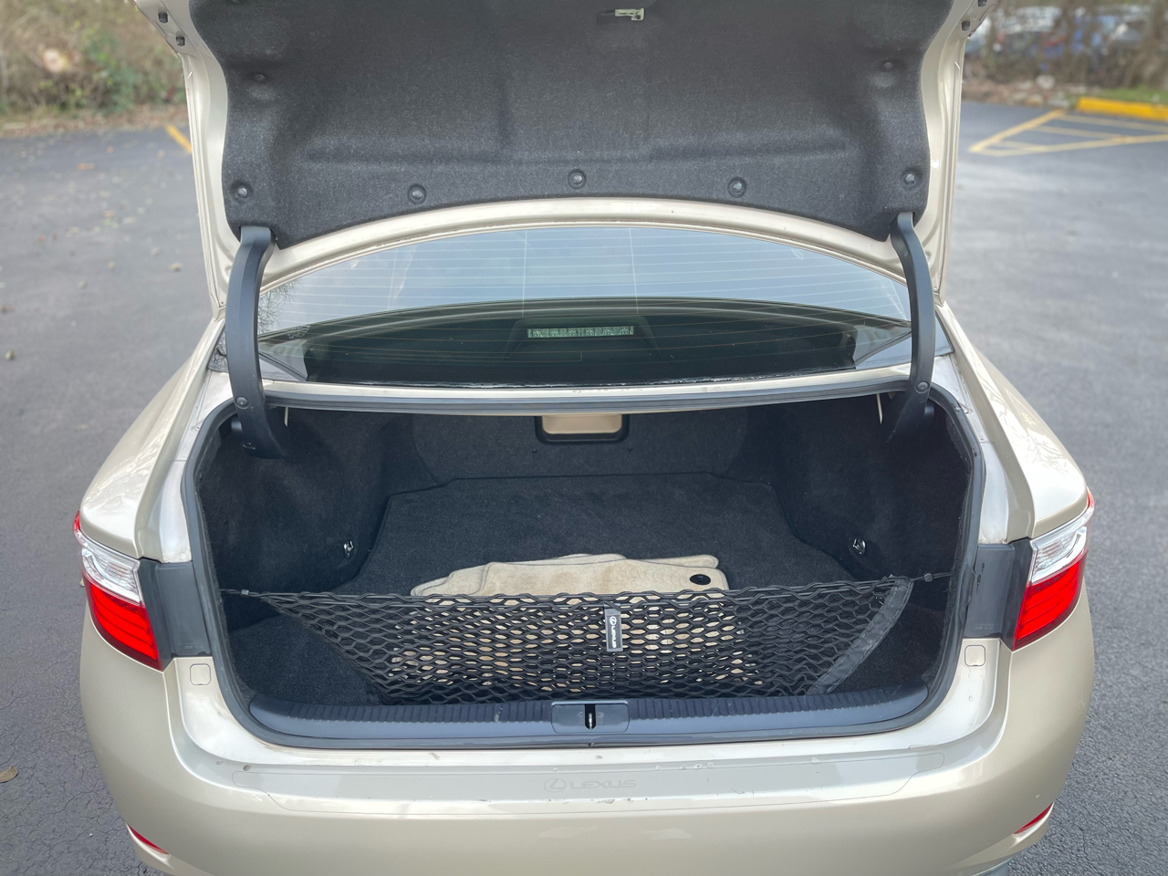 Lexus ES 350 Sedan 2013