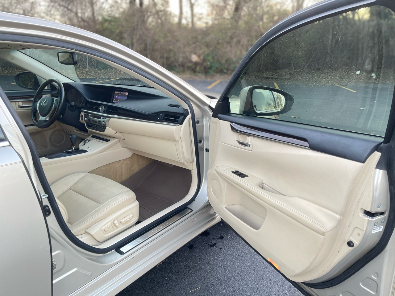 Lexus ES 350 Sedan 2013