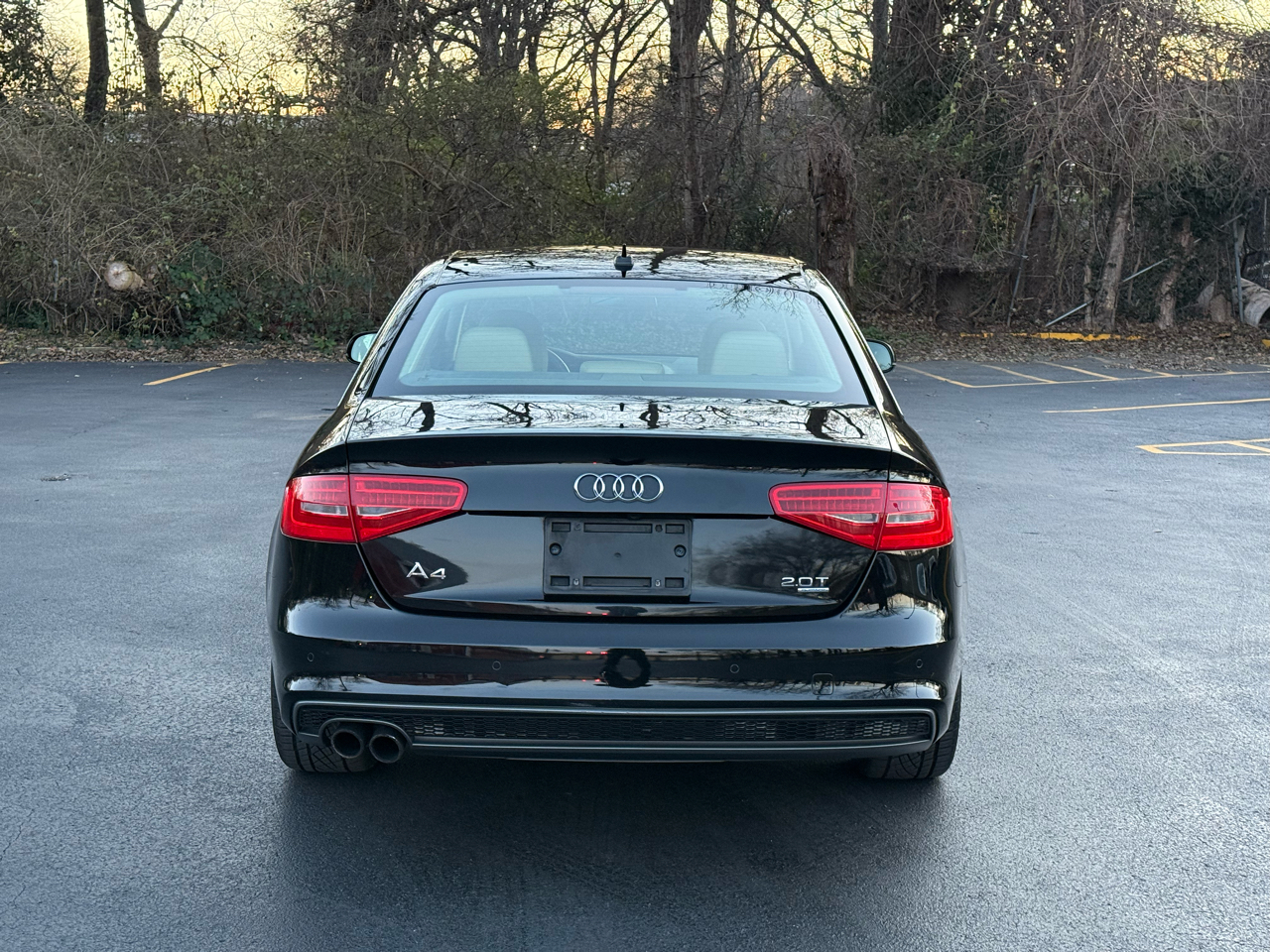 Audi A4 2.0T Sedan quattro Tiptronic 2014