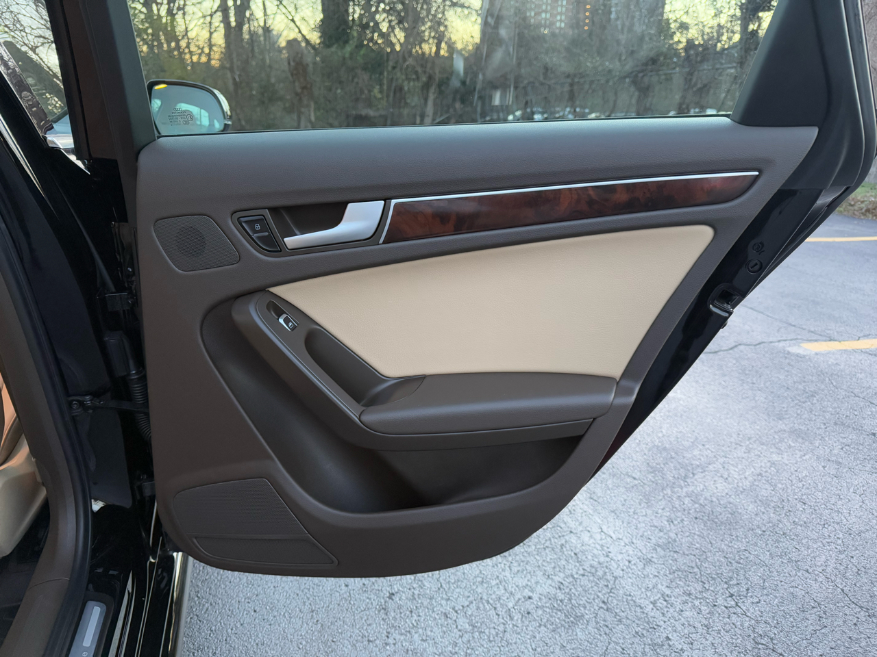 Audi A4 2.0T Sedan quattro Tiptronic 2014