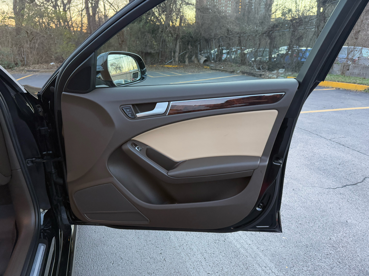 Audi A4 2.0T Sedan quattro Tiptronic 2014