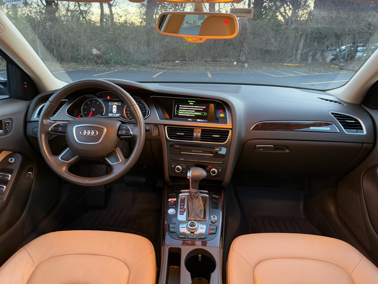 Audi A4 2.0T Sedan quattro Tiptronic 2014