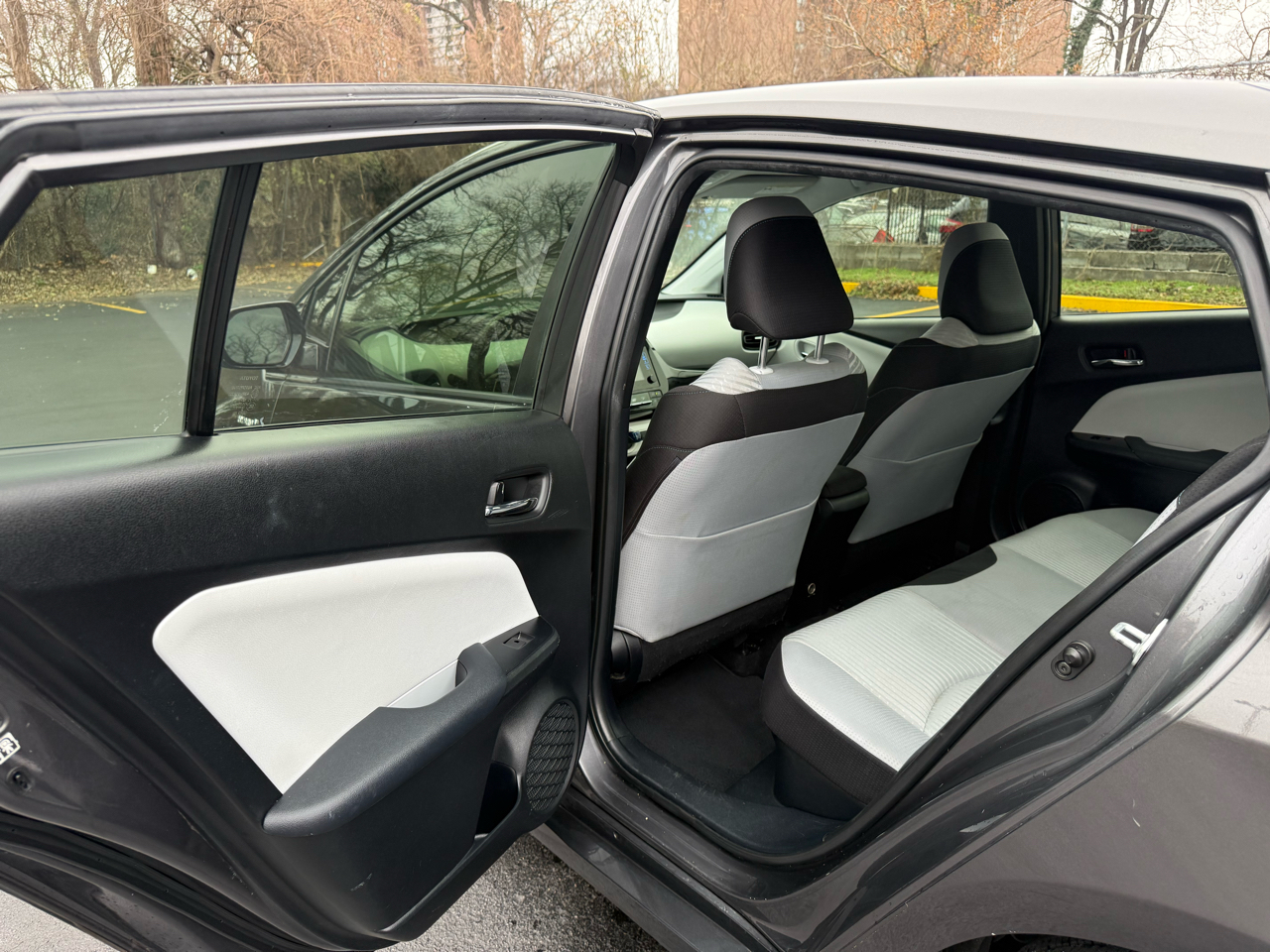 Toyota Prius Two Eco 2016