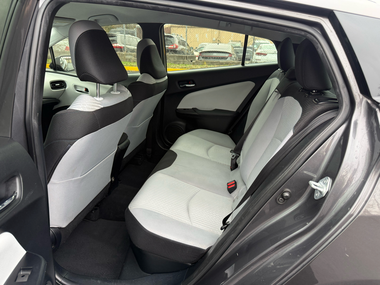 Toyota Prius Two Eco 2016