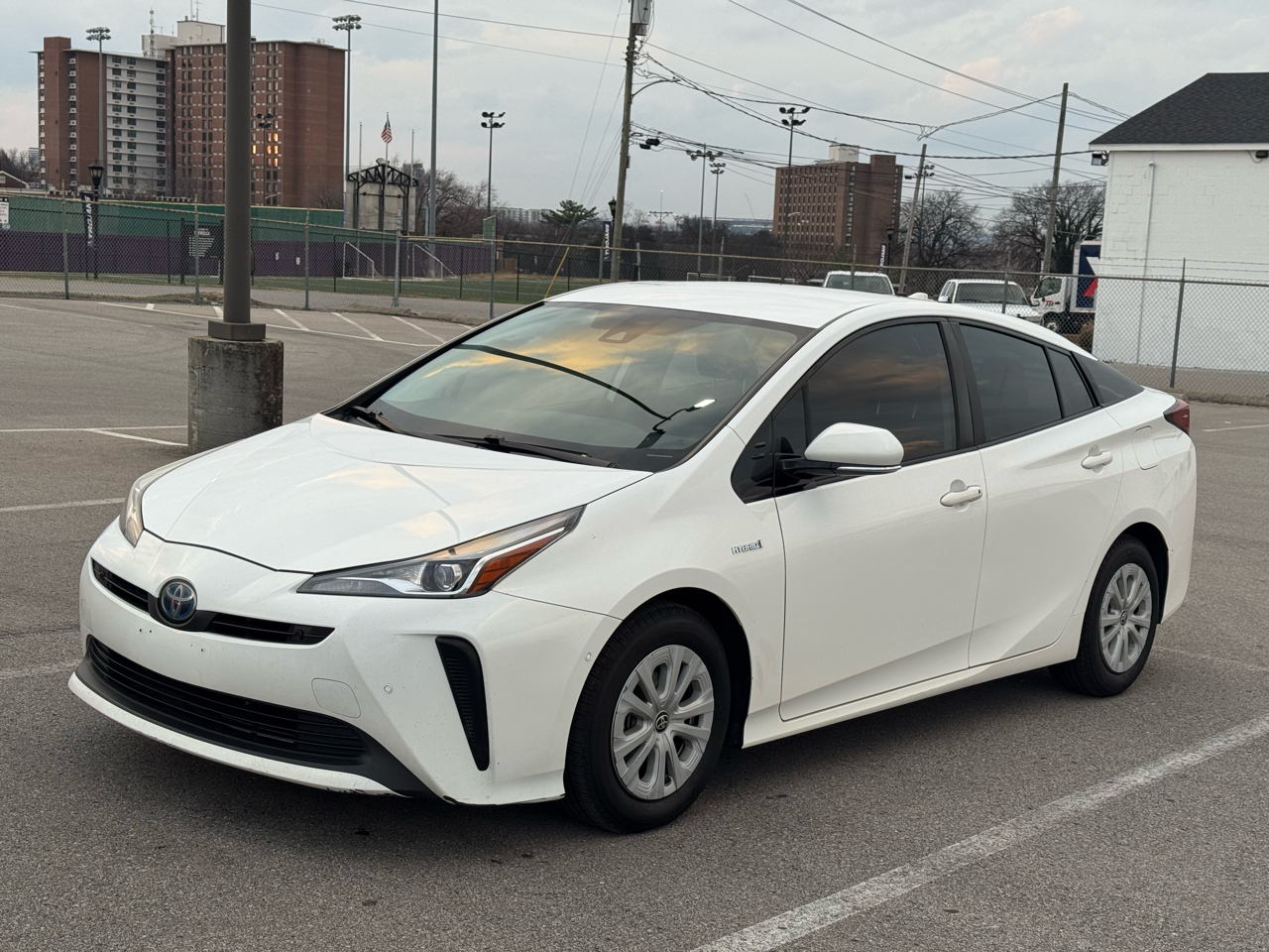 Toyota Prius L Eco 2019