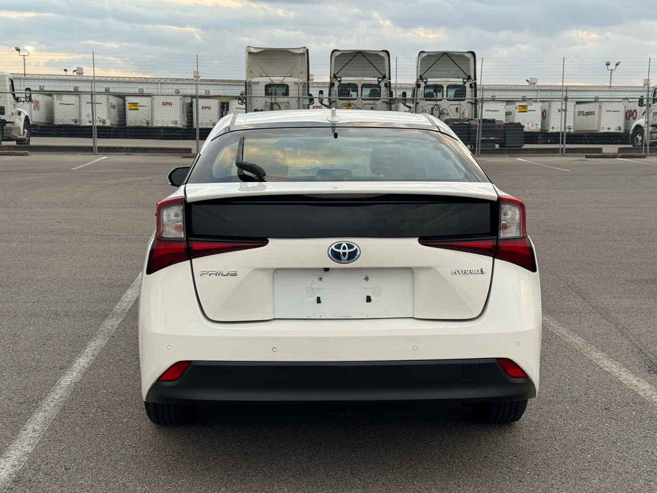 Toyota Prius L Eco 2019