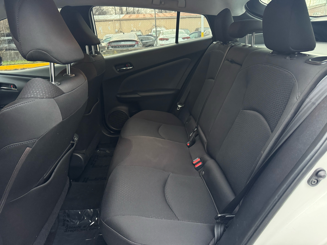 Toyota Prius L Eco 2019