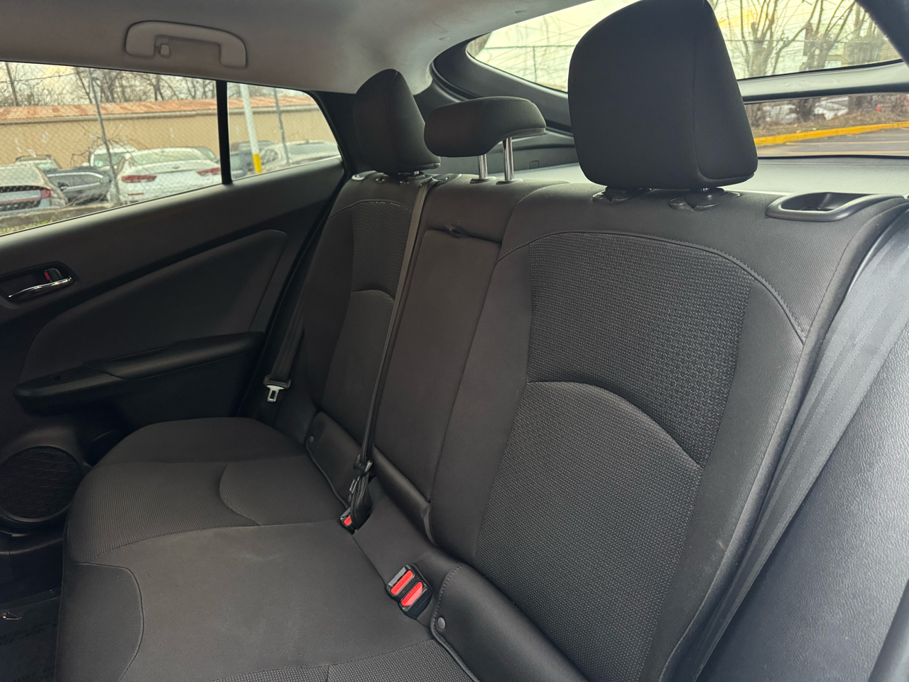 Toyota Prius L Eco 2019