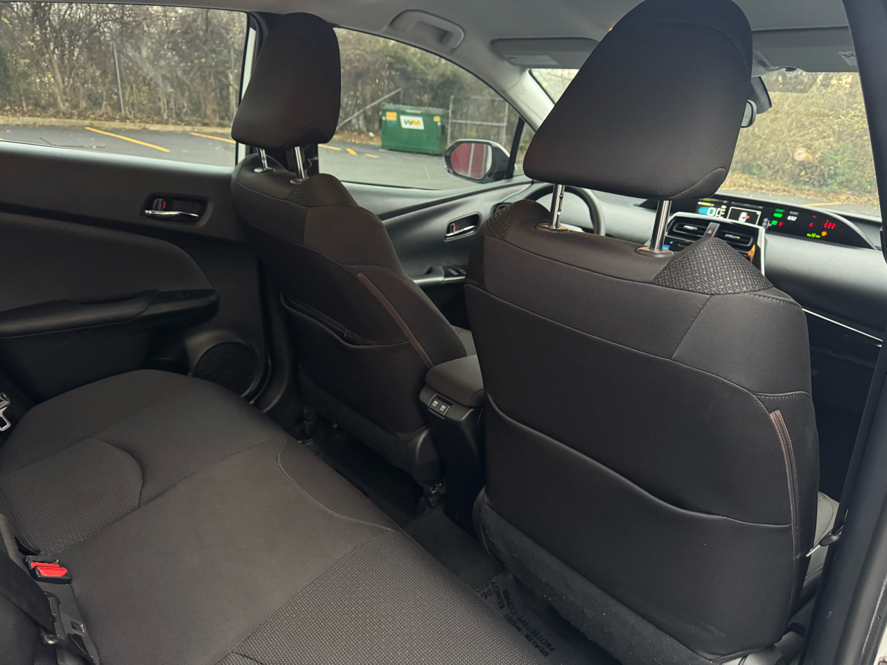 Toyota Prius L Eco 2019