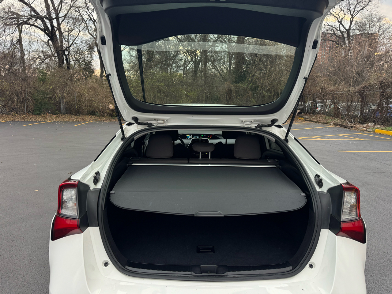 Toyota Prius L Eco 2019