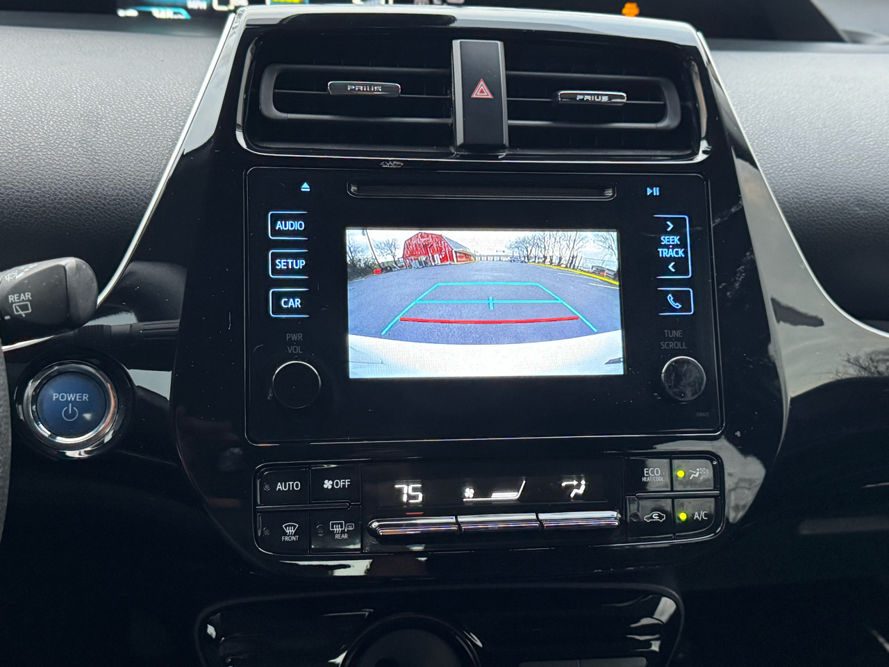 Toyota Prius L Eco 2019