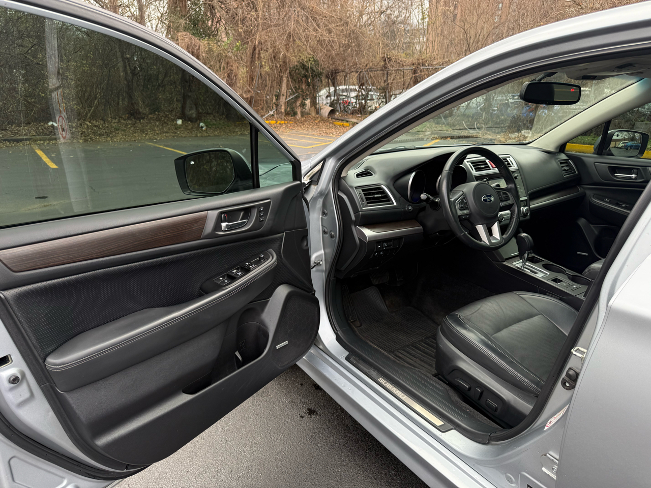 Subaru Legacy 2.5i Limited 2015