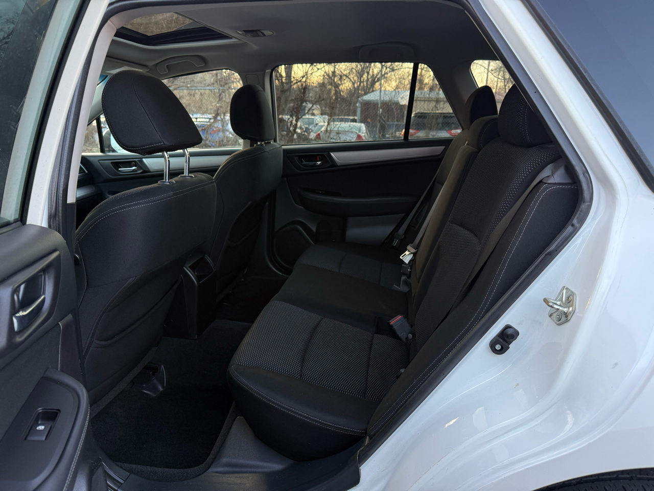 Subaru Outback 2.5i Premium 2015