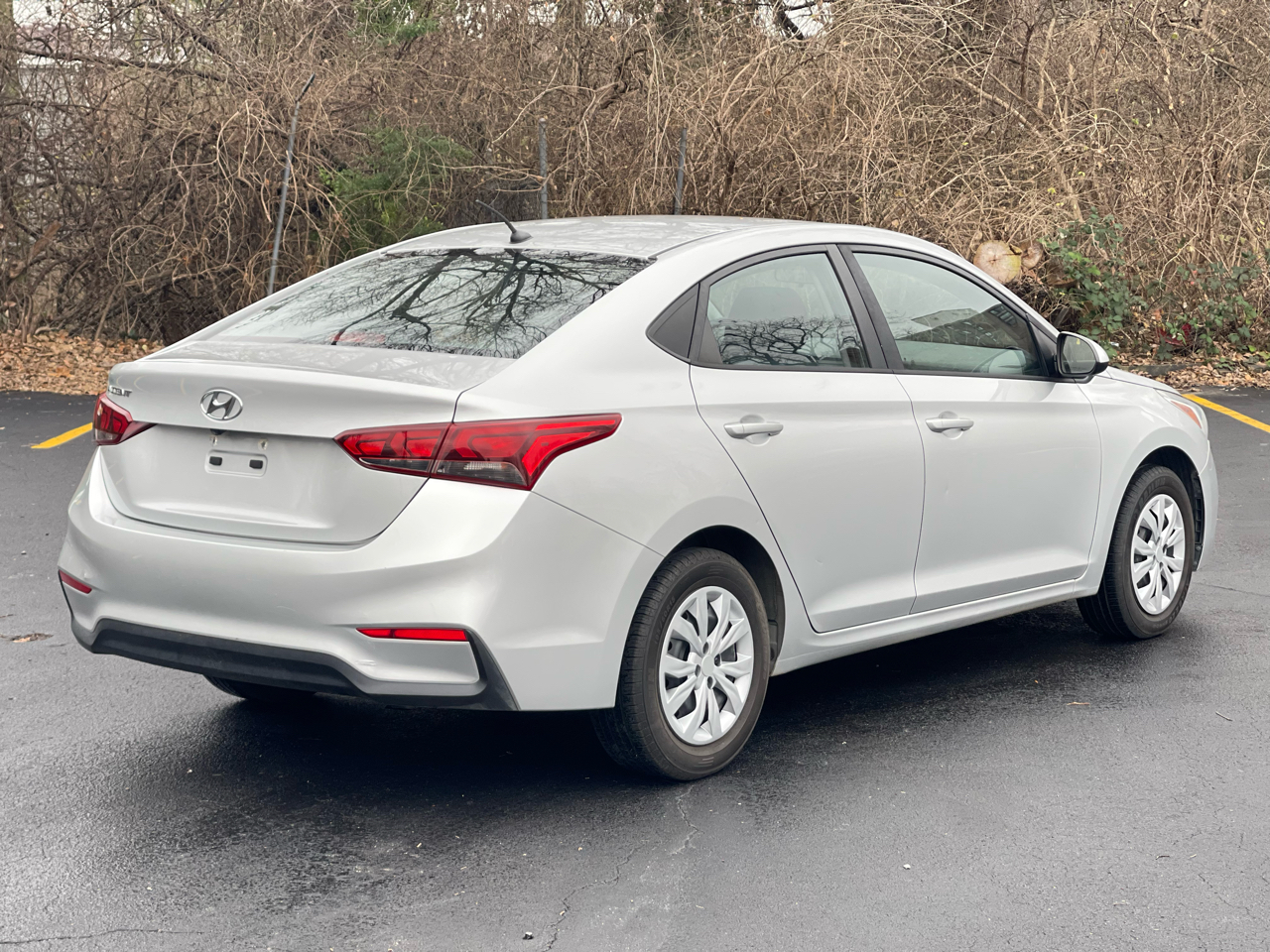Hyundai Accent SEL 4-Door 6A 2019