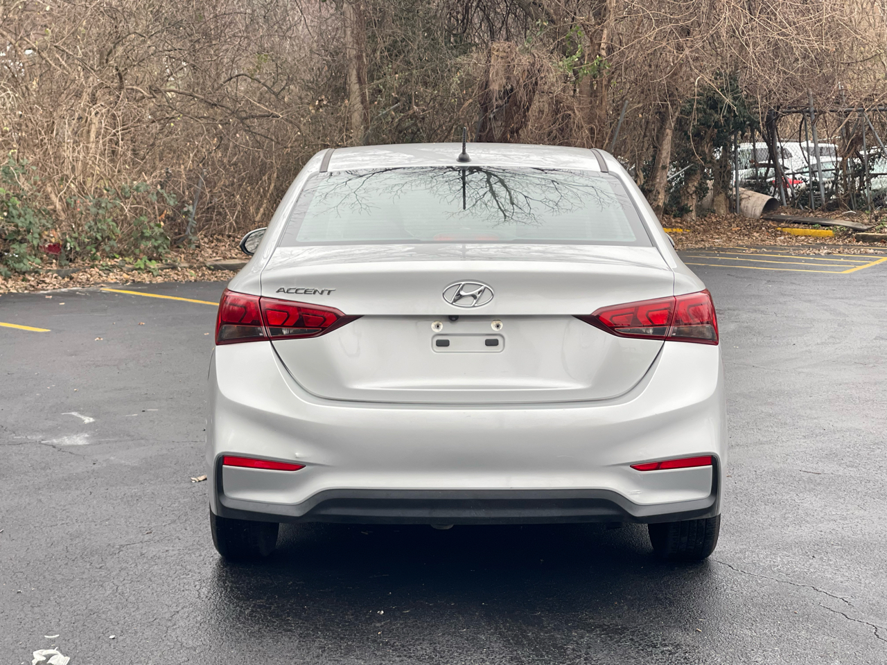 Hyundai Accent SEL 4-Door 6A 2019
