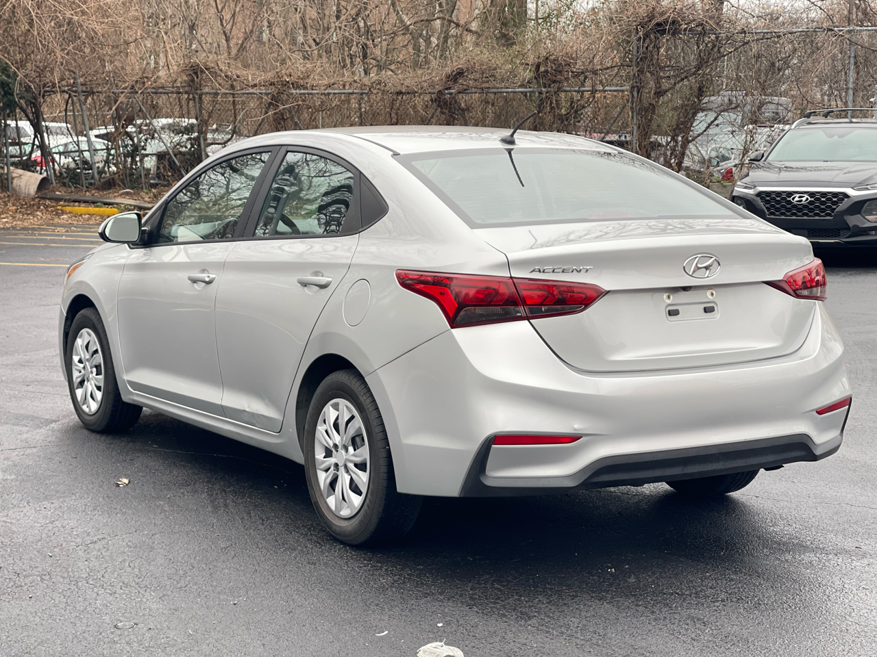 Hyundai Accent SEL 4-Door 6A 2019