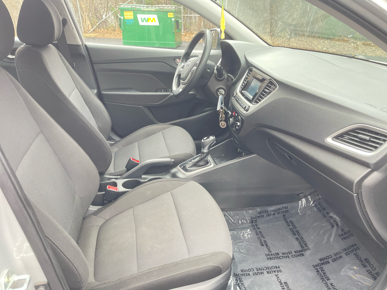 Hyundai Accent SEL 4-Door 6A 2019