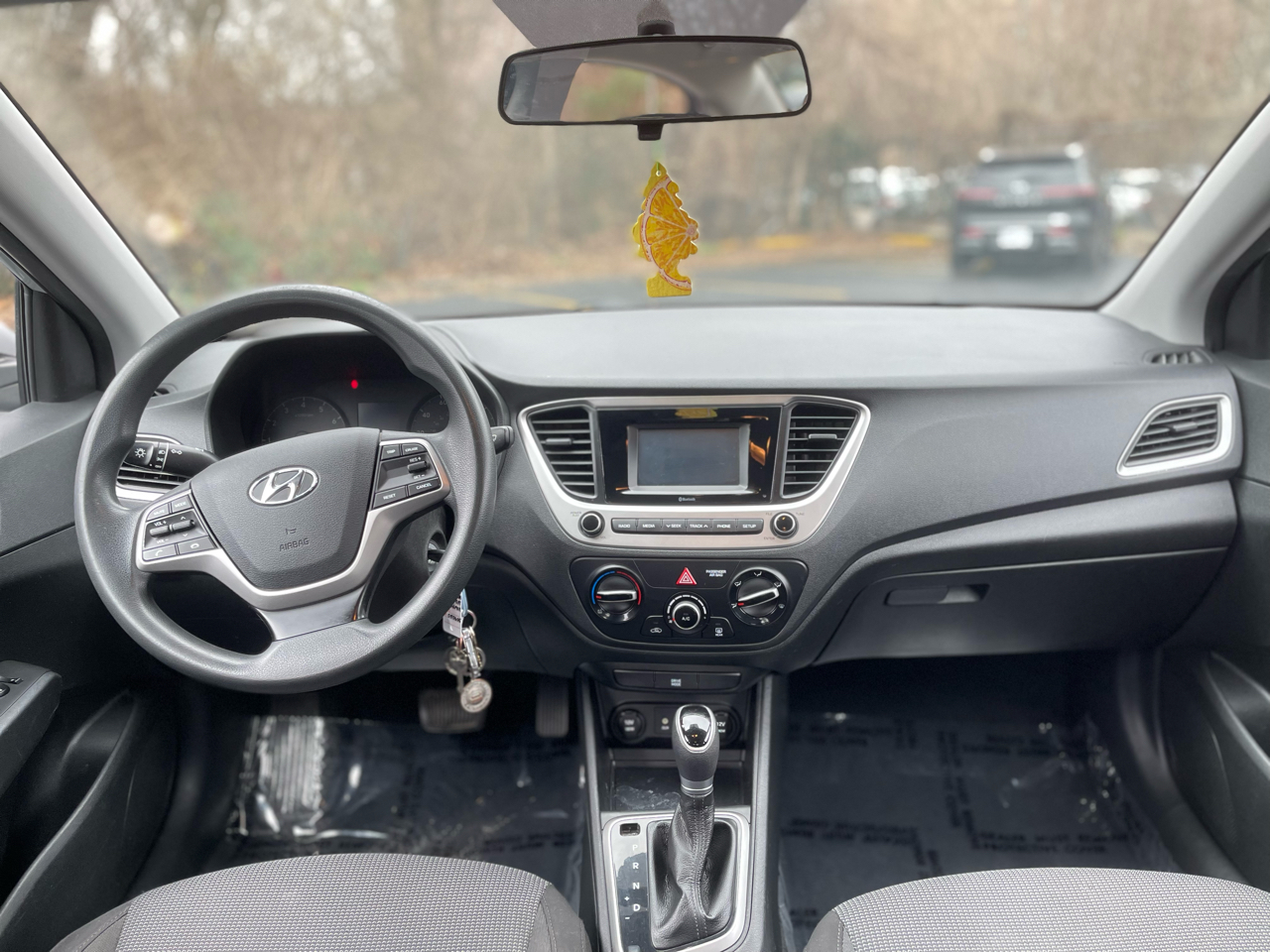 Hyundai Accent SEL 4-Door 6A 2019