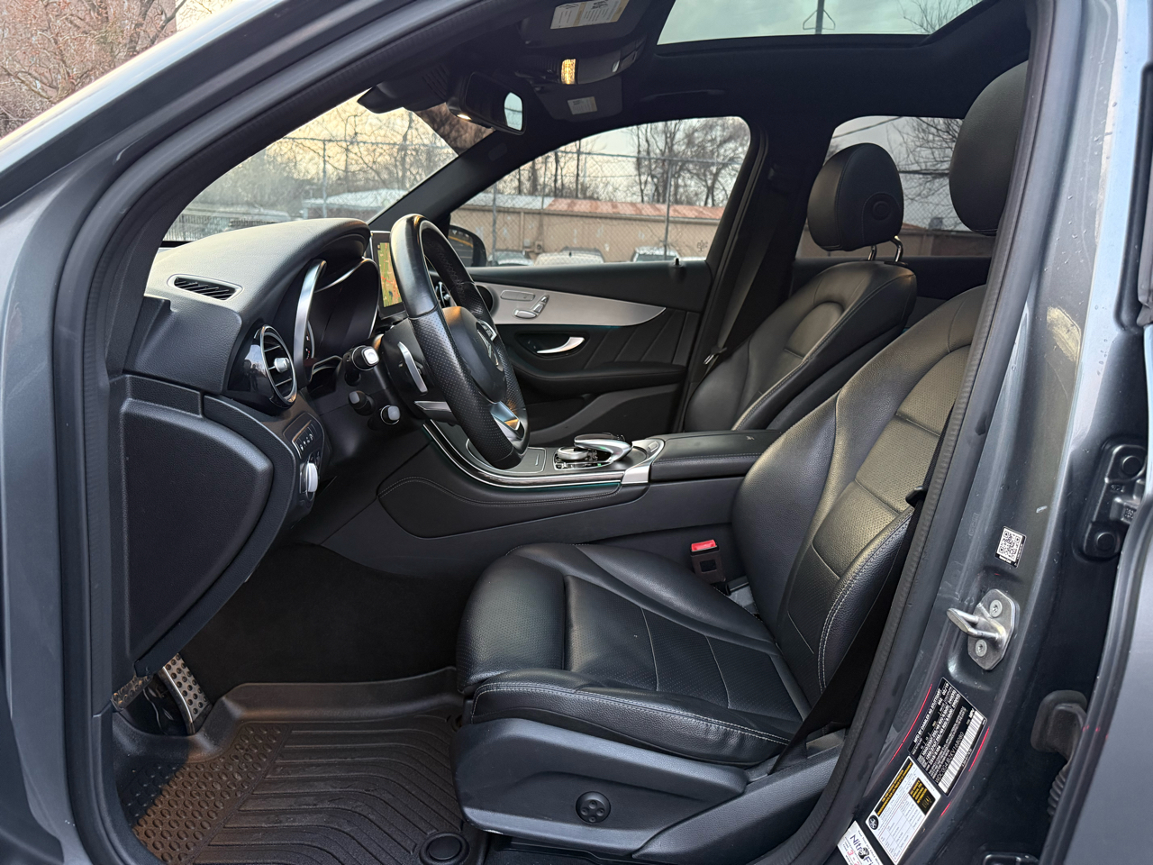 Mercedes-Benz GLC-Class GLC300 2019