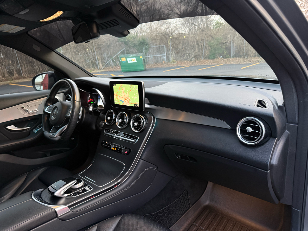 Mercedes-Benz GLC-Class GLC300 2019