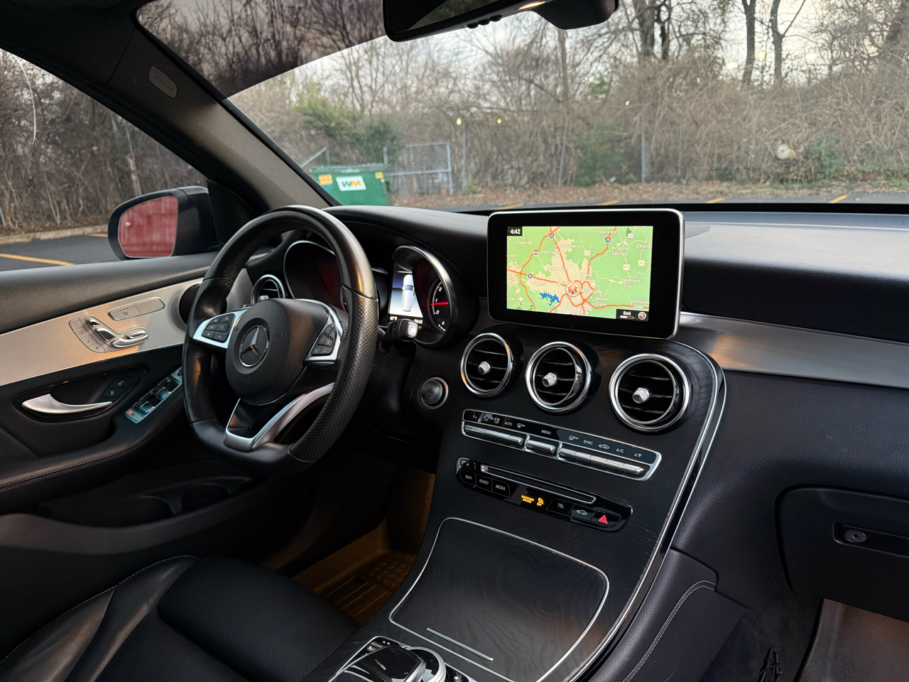 Mercedes-Benz GLC-Class GLC300 2019