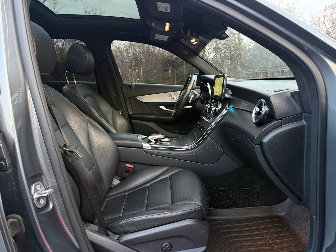 Mercedes-Benz GLC-Class GLC300 2019