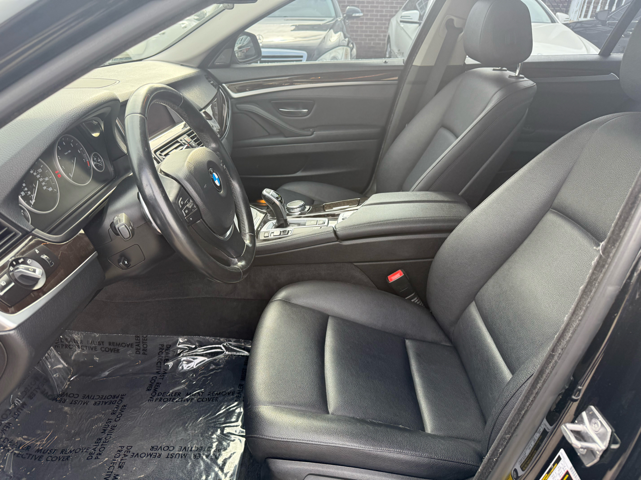 BMW 5-Series 528i 2016