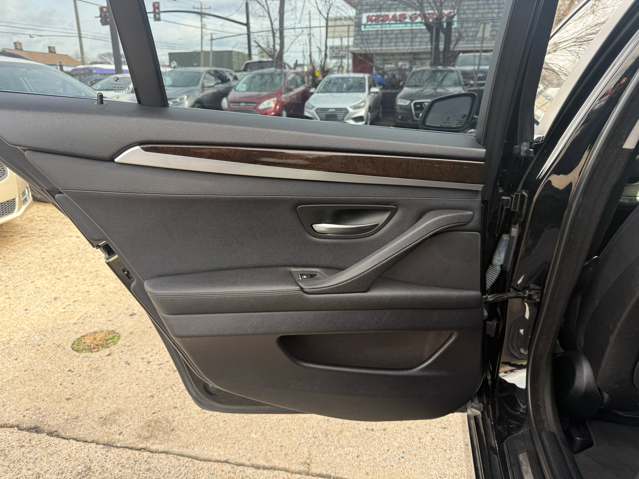 BMW 5-Series 528i 2016