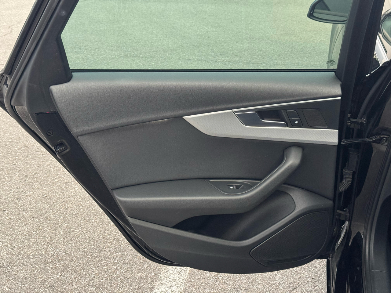 Audi A4 2.0T Premium Sedan 2017