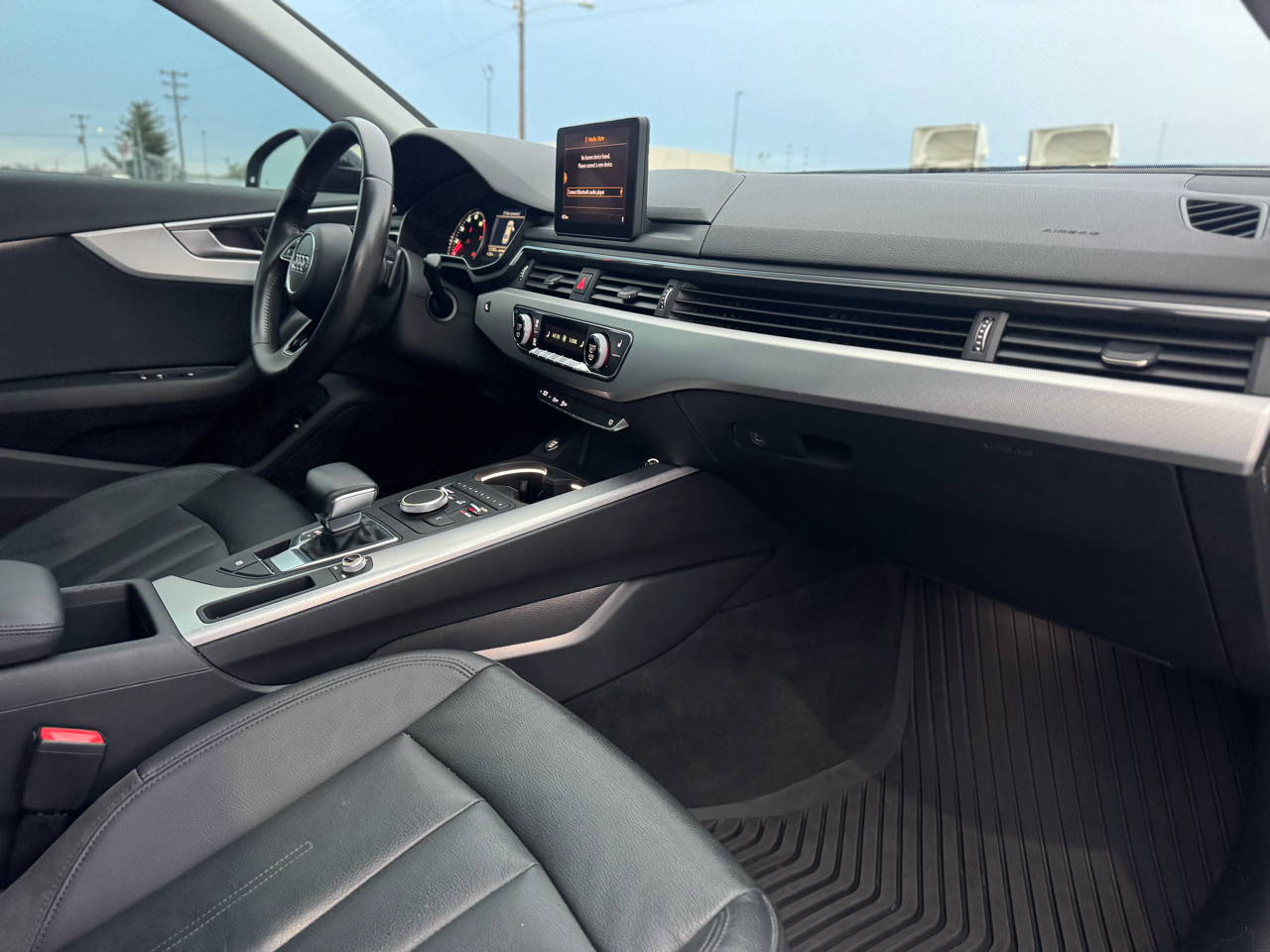 Audi A4 2.0T Premium Sedan 2017