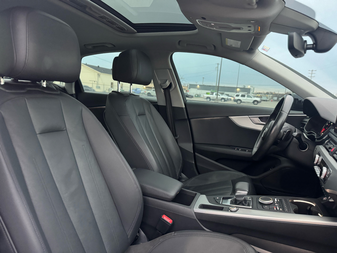 Audi A4 2.0T Premium Sedan 2017