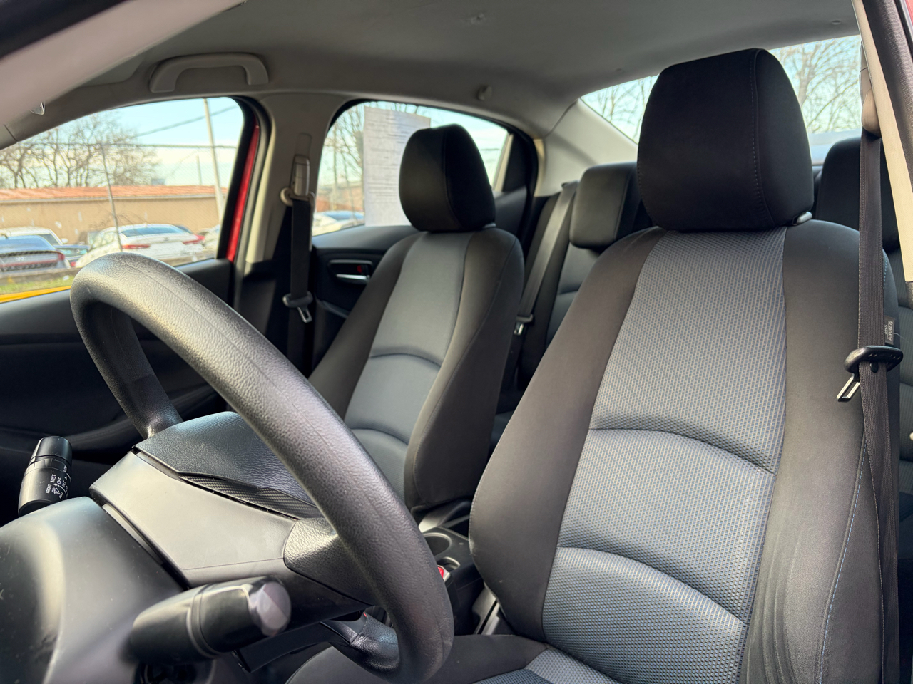 Toyota Yaris iA 6A 2017