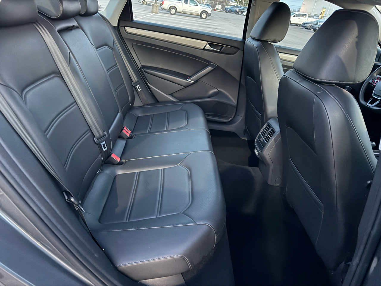 Volkswagen Passat SE 2021