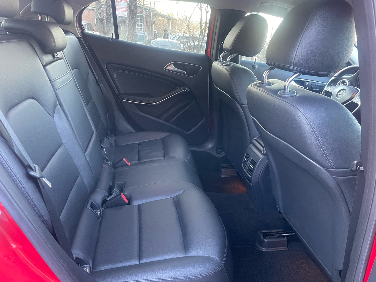 Mercedes-Benz GLA-Class GLA250 4MATIC 2015