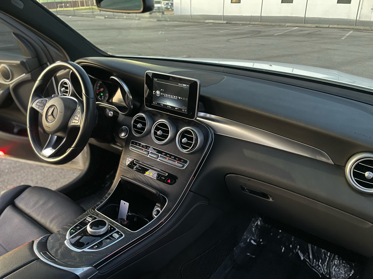 Mercedes-Benz GLC-Class GLC300 2017